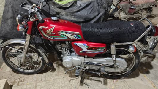 Honda CG 125 red