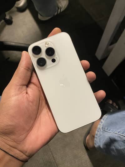 Apple iPhone 15 Pro