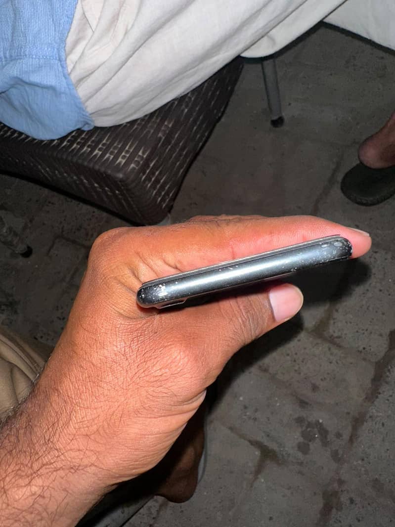 Apple iPhone 7 4