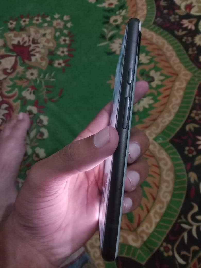 Google Pixel 6a 1