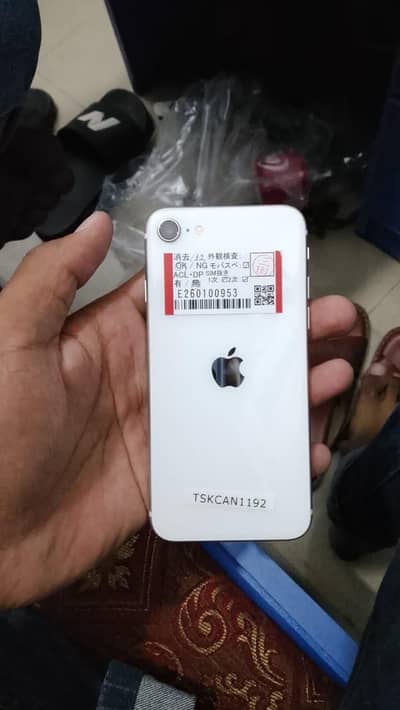 Apple iPhone SE