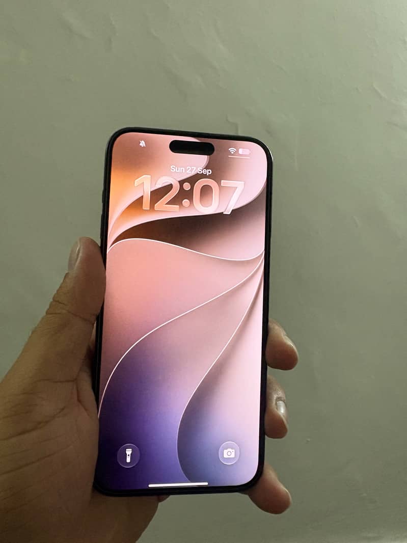 Apple iPhone 15 Pro Max 1
