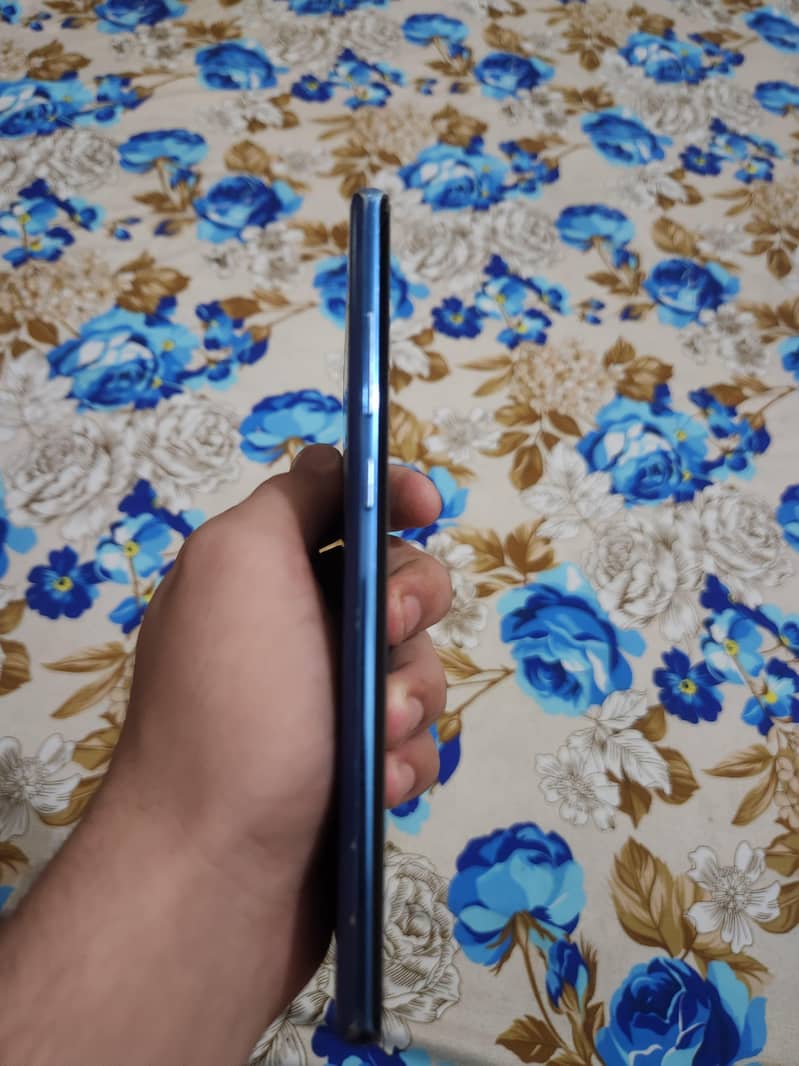 Samsung Mobile Note 8 2
