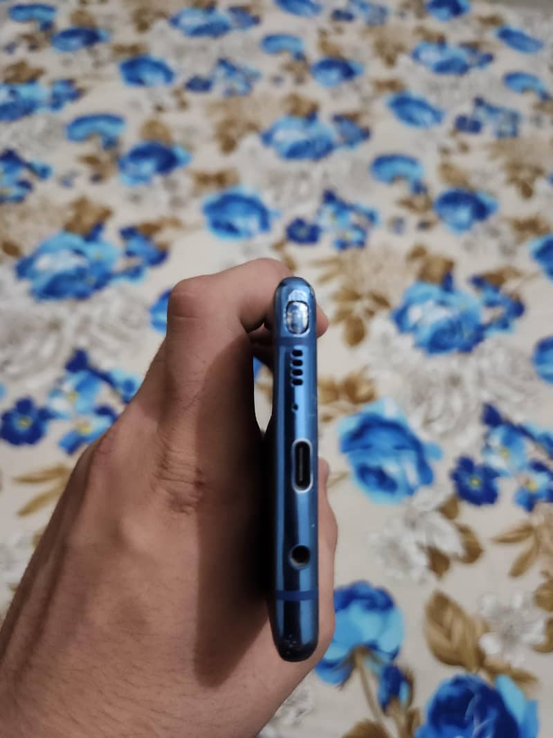 Samsung Mobile Note 8 3