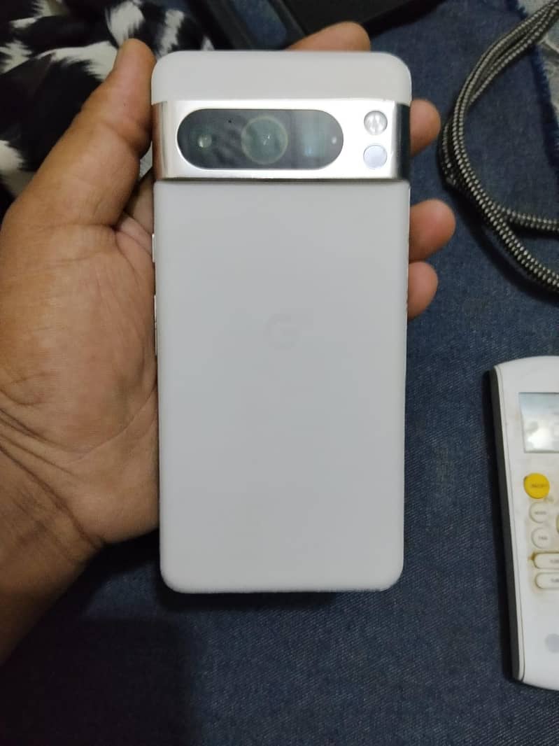 Google Pixel 8 Pro 1