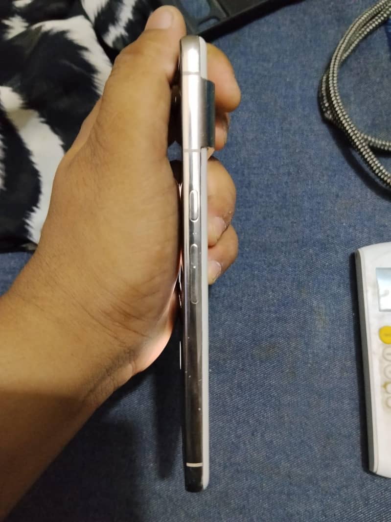 Google Pixel 8 Pro 2
