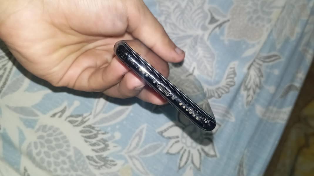 Apple iPhone 11 Pro sim glitch 6