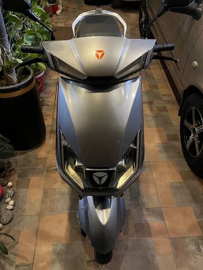 Yadea t5