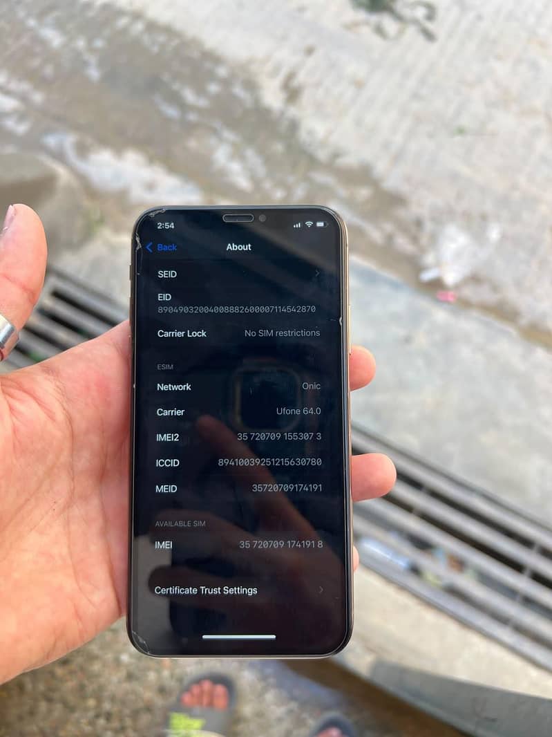 Apple iPhone XS 6