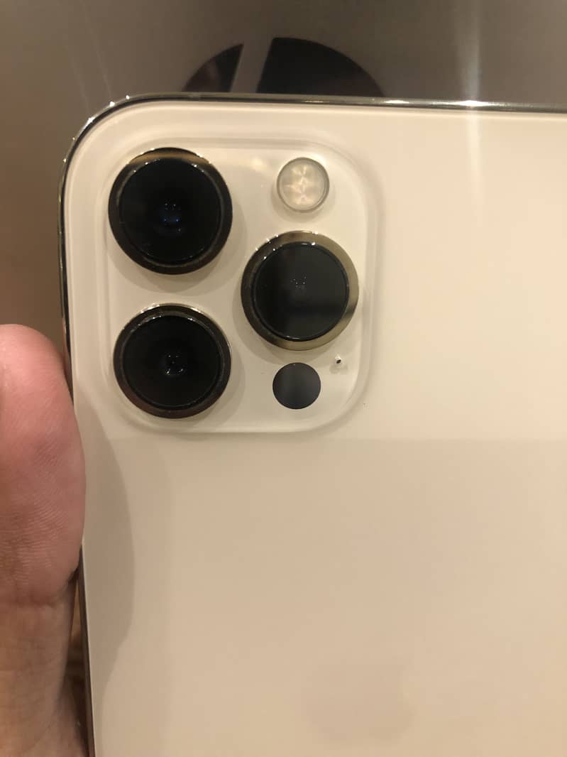 Iphone 12 pro Max 6