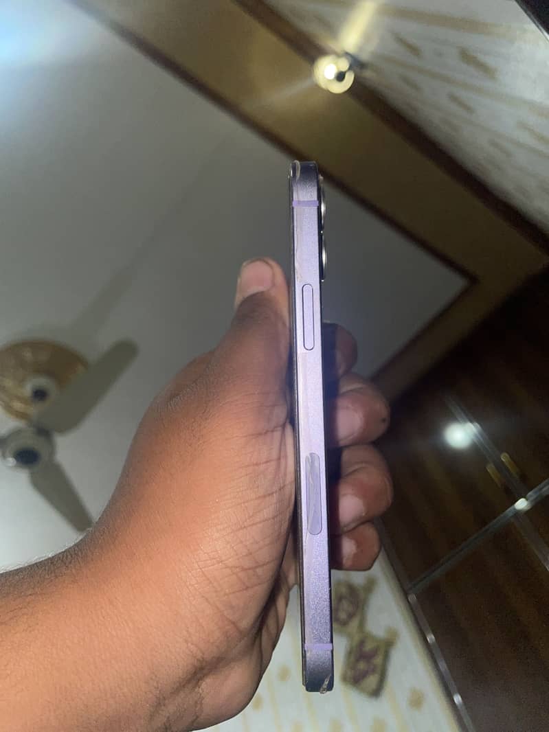 Apple iPhone 12 1
