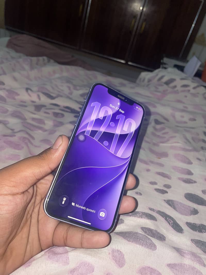 Apple iPhone 12 3