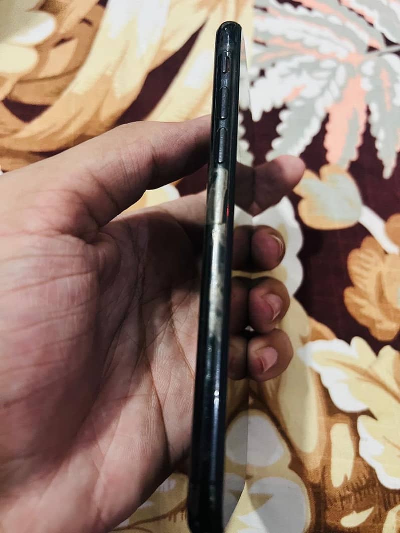 Apple iPhone X 0