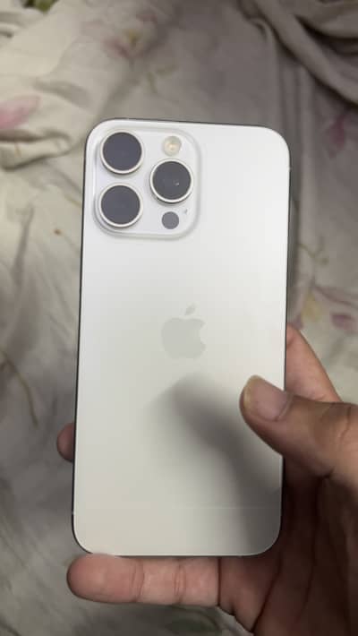 Apple iPhone 15 Pro Max