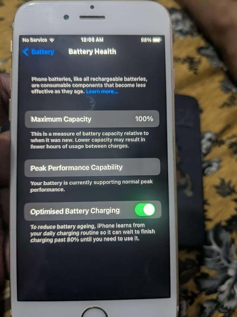 Apple iPhone 6S 4