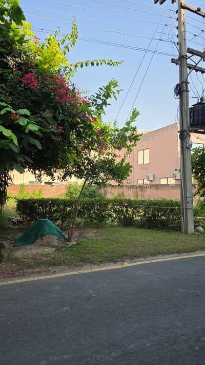 1 KANAL RESIDENTIAL PLOT FOR SALE - B BLOCK, EME SOCIETY