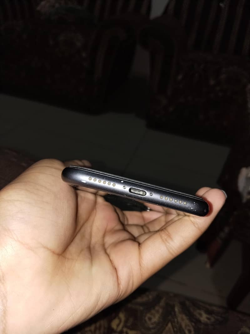 Apple iPhone 11 1