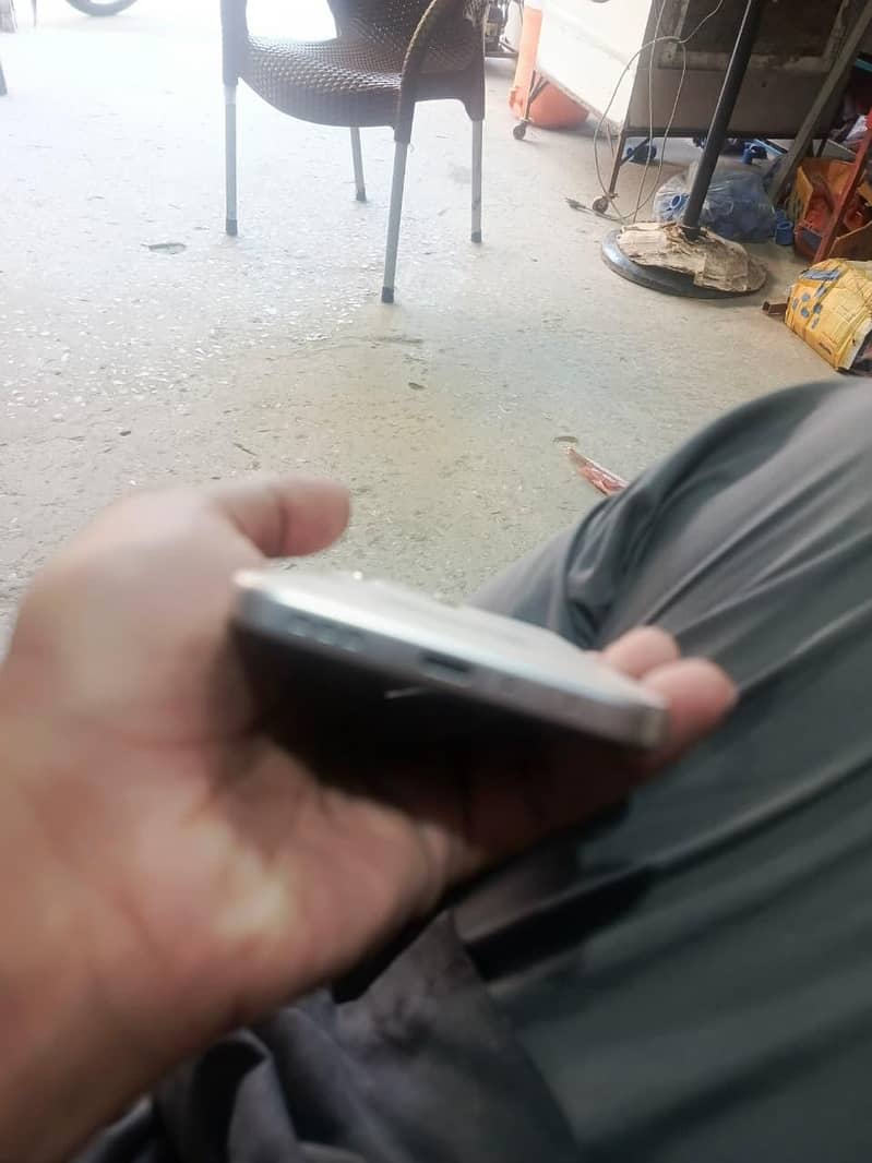 OPPO A6 4