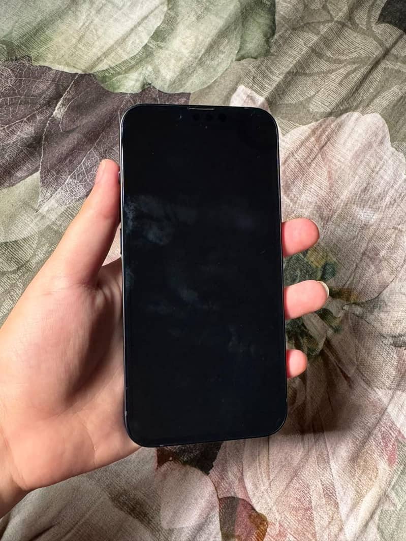 Apple iPhone 14 4