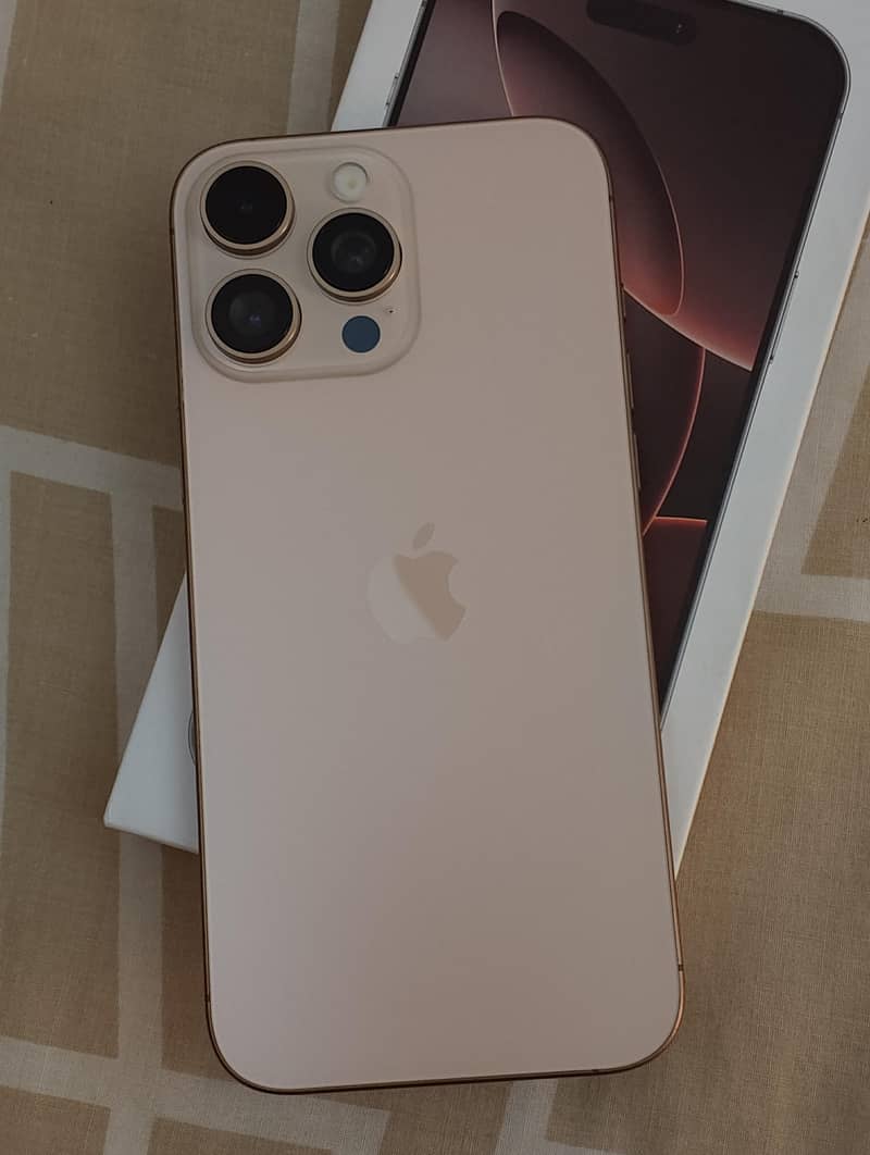 Apple iPhone 16 Pro Max 1