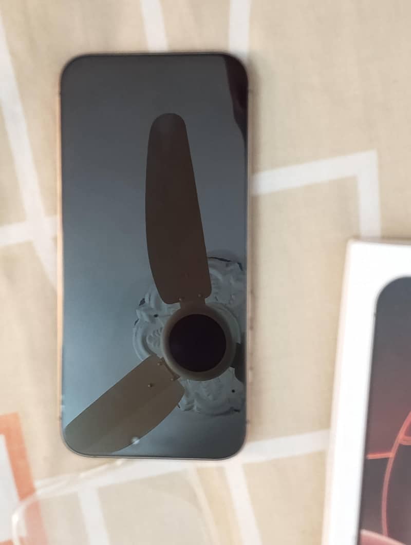 Apple iPhone 16 Pro Max 4