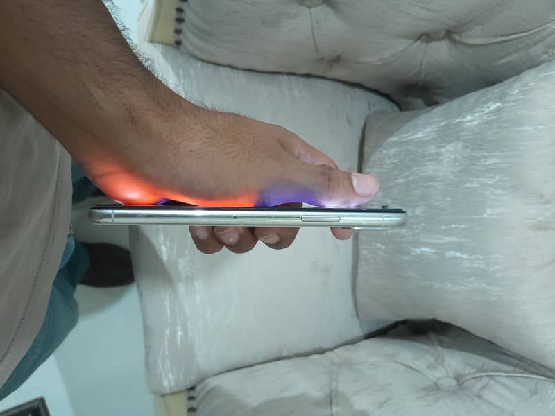 Apple iPhone X 1