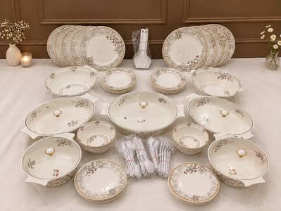 RECON Supreme Ware 80 Pcs Melamine Dinner Set – Brand New