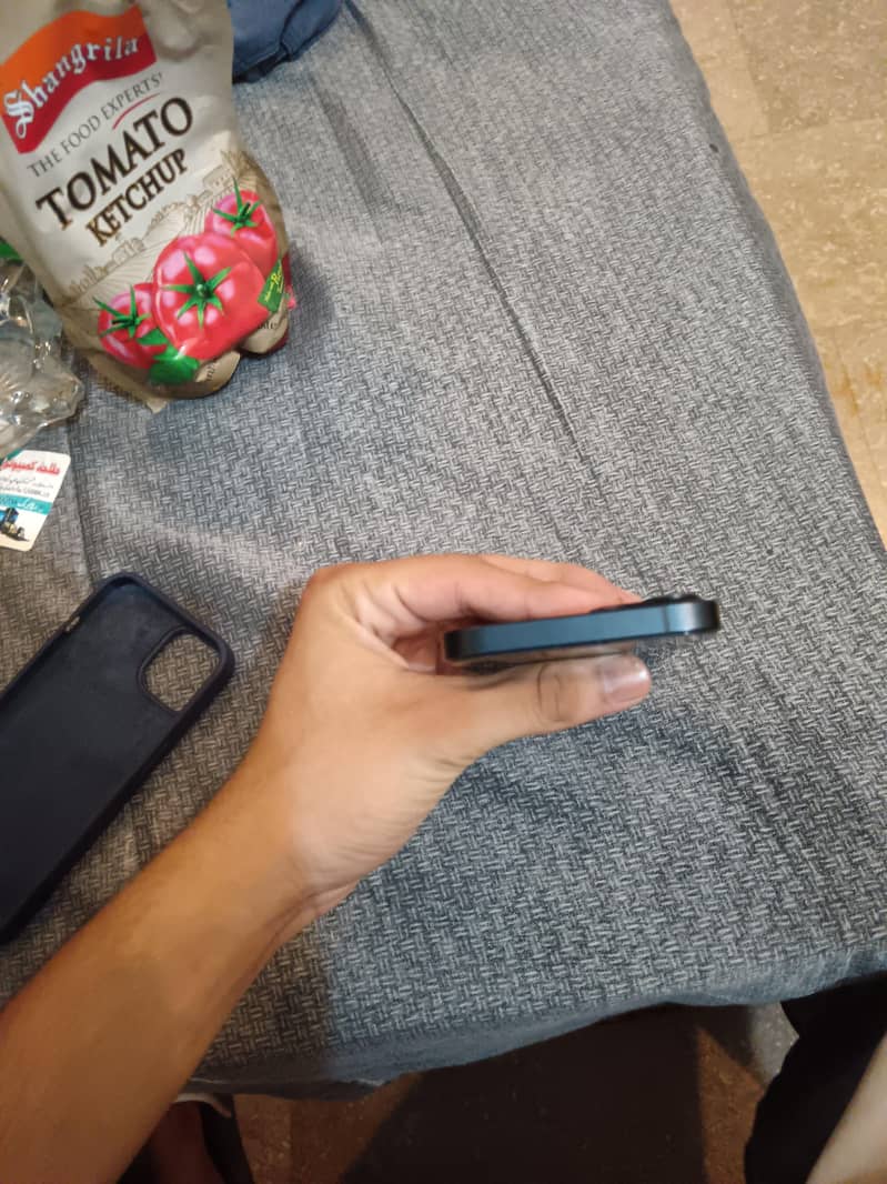 Apple iPhone 13 1