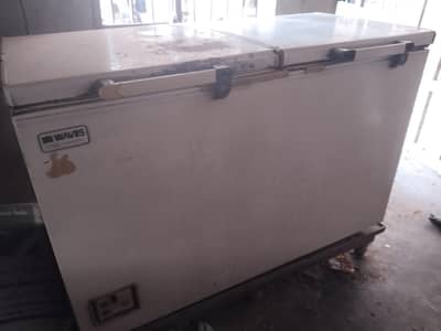 Waves freezer non-inverter