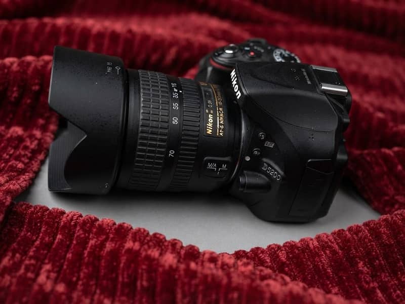 کیمرہ DSLR 2