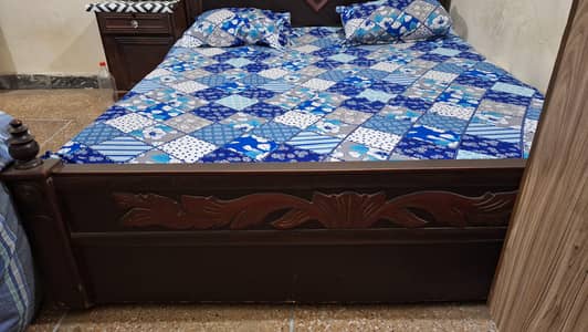 king size wood bed