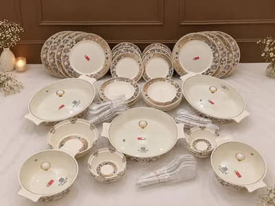 RECON Supreme Ware 80 Pcs Melamine Dinner Set – Brand New