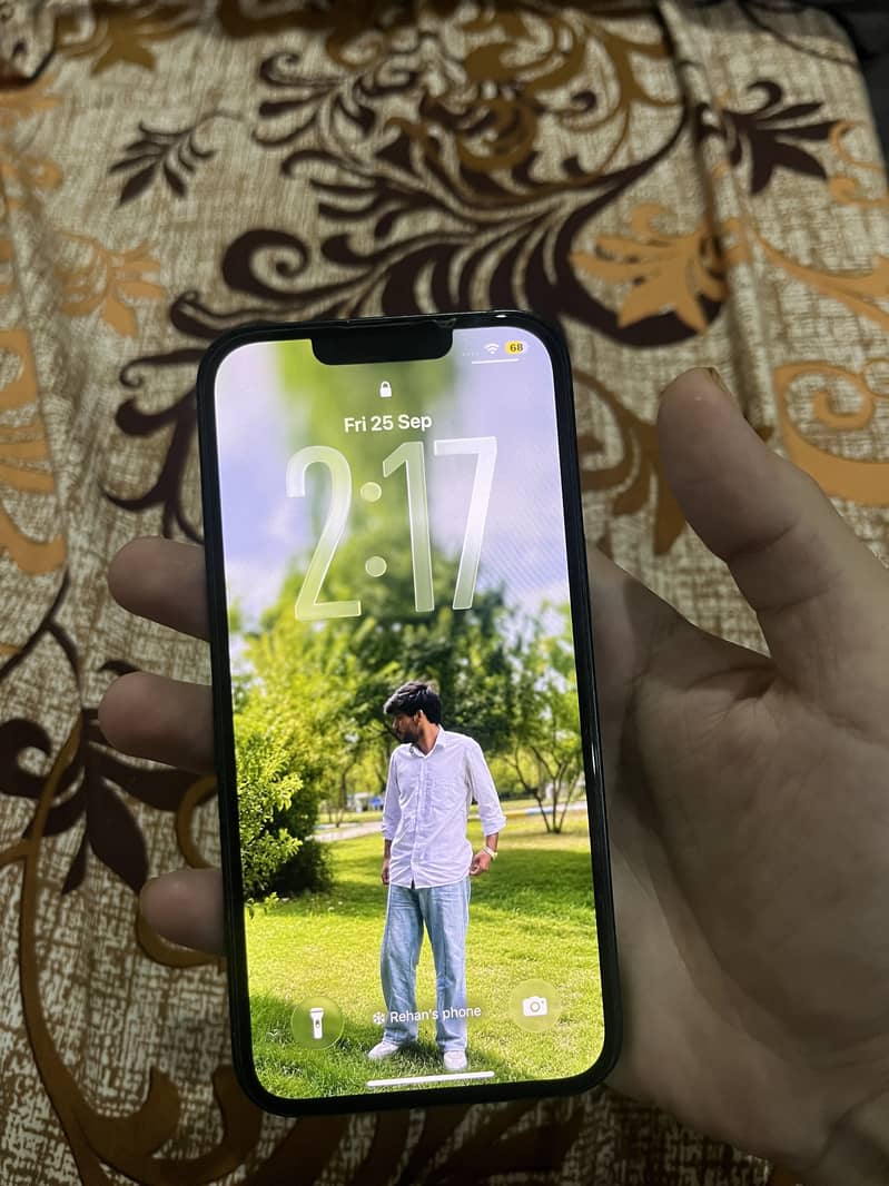 Apple iPhone 13 3
