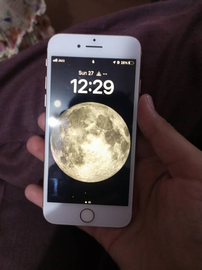 Apple iPhone 8 0