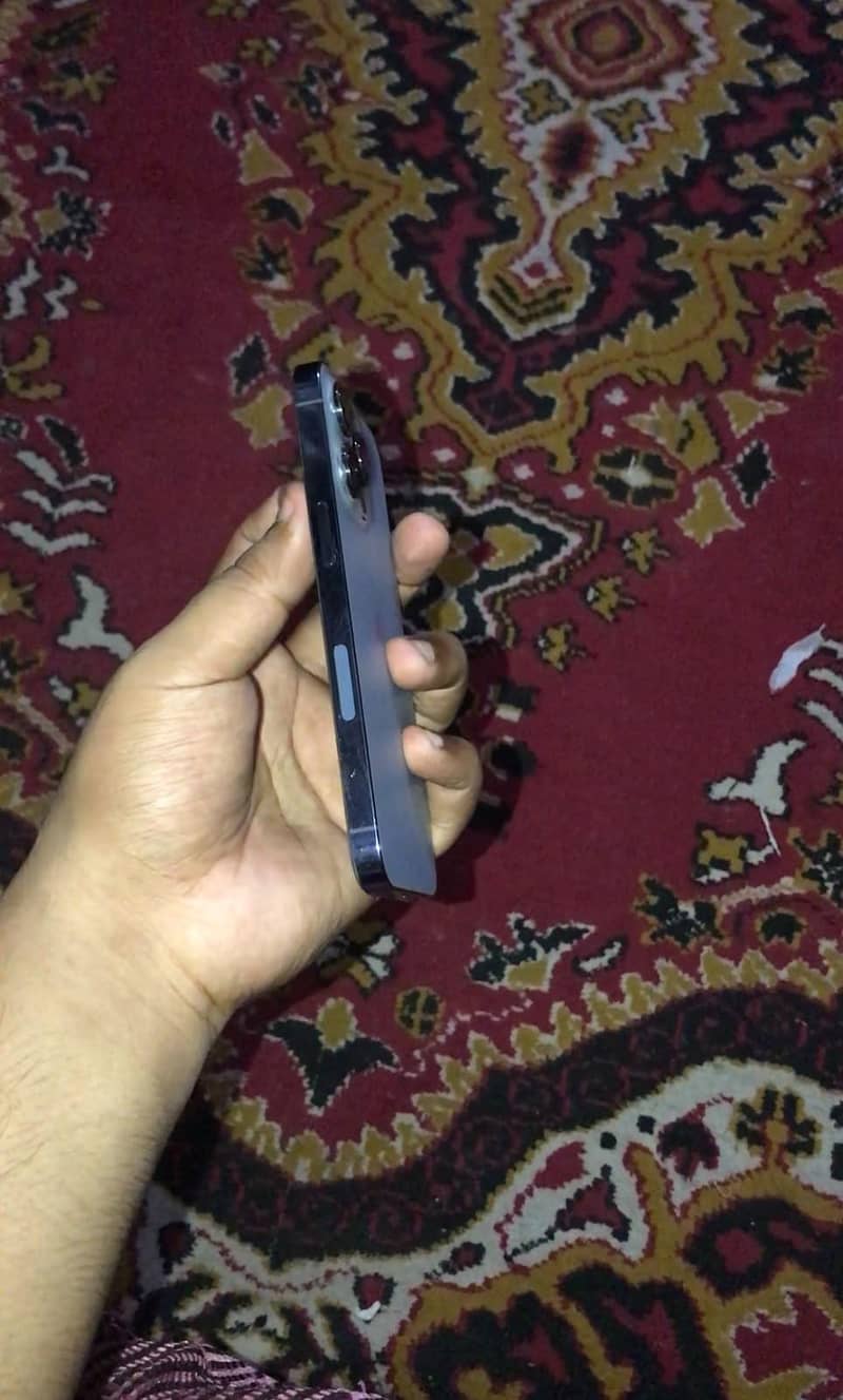 Apple iPhone 13 Pro 3