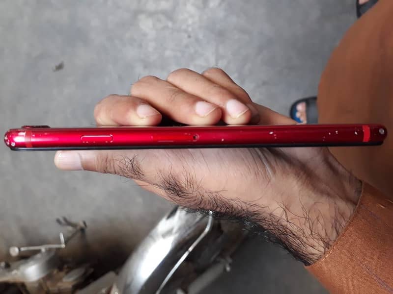 Apple iPhone 8 4