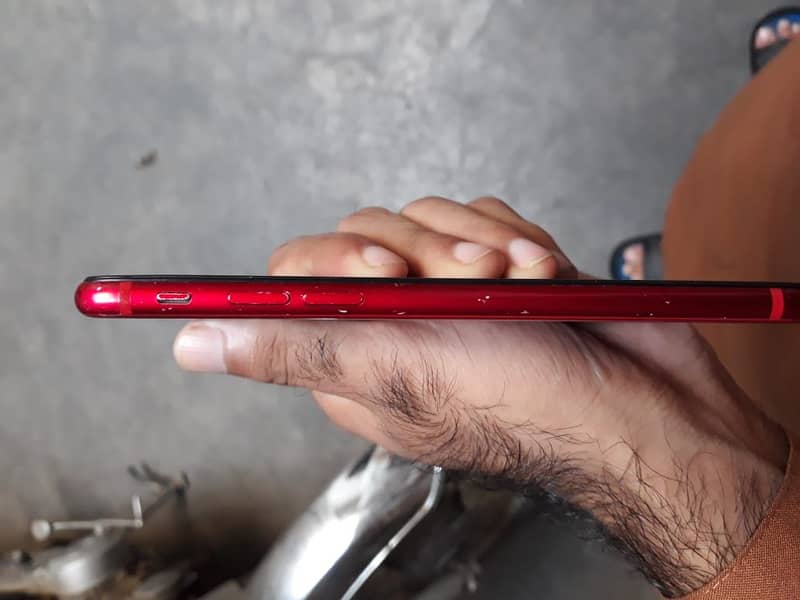 Apple iPhone 8 6