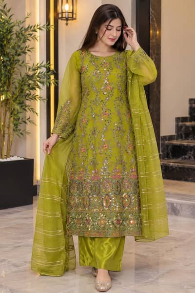 Olive Green Embroidered 3-Piece Suit | Preloved | Rs. 3,500
