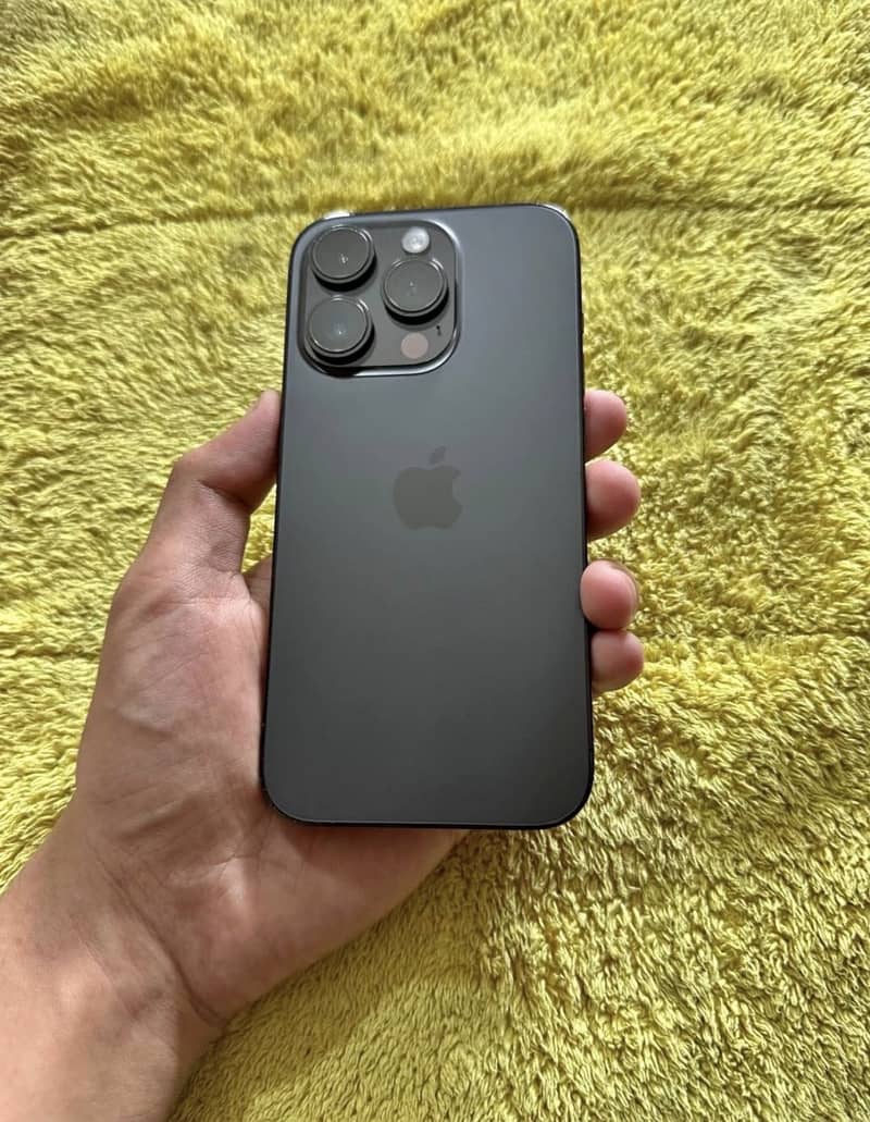 Apple iPhone 14 Pro 0