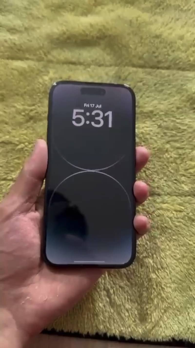 Apple iPhone 14 Pro 1