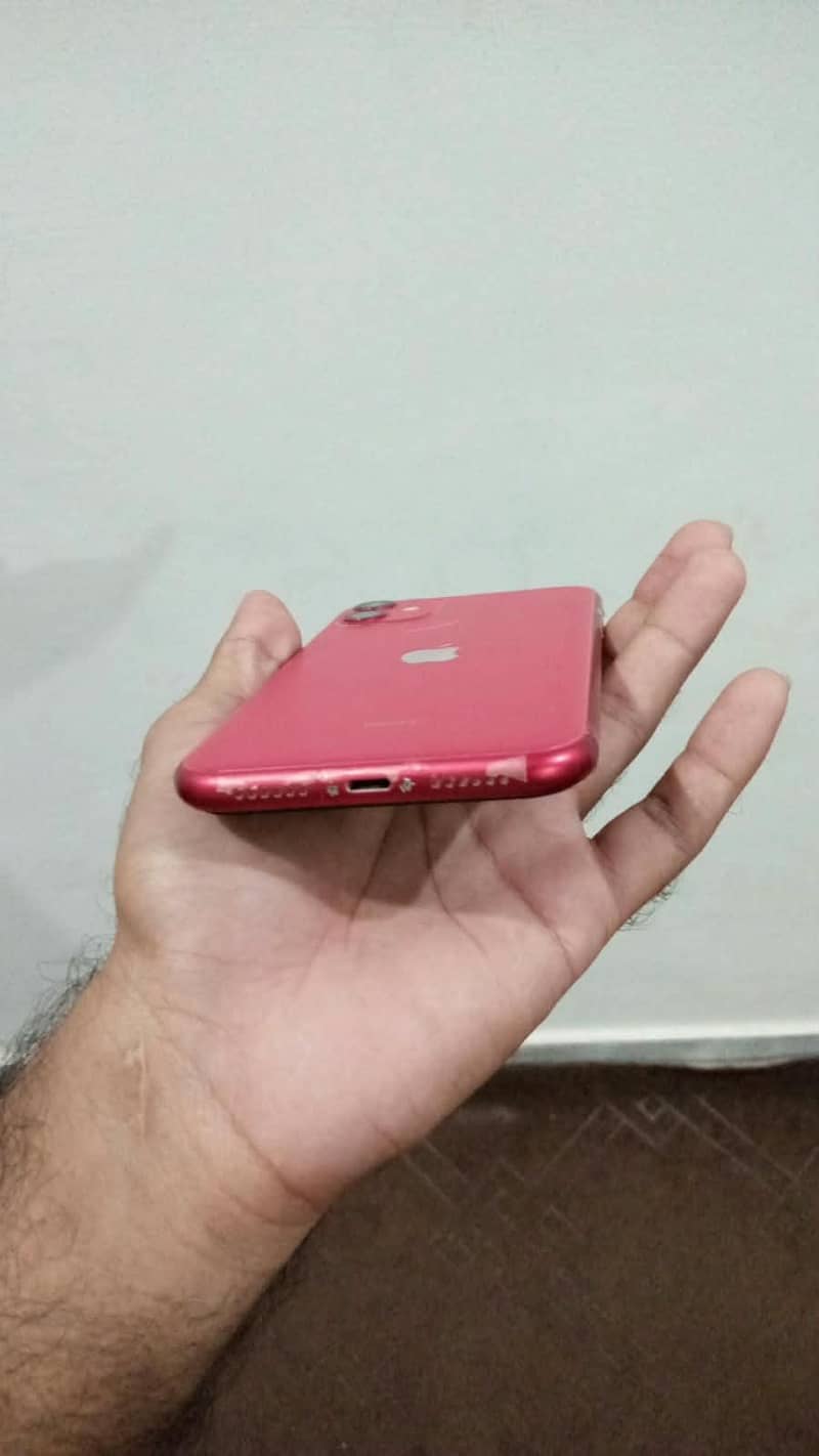 Apple iPhone 11 3