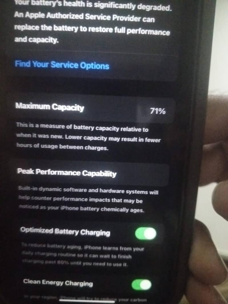 Apple iPhone 11 4