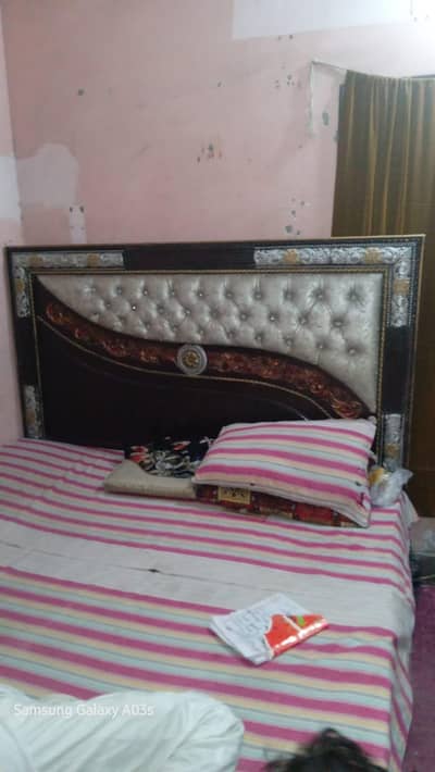 bed Or Dressing Table