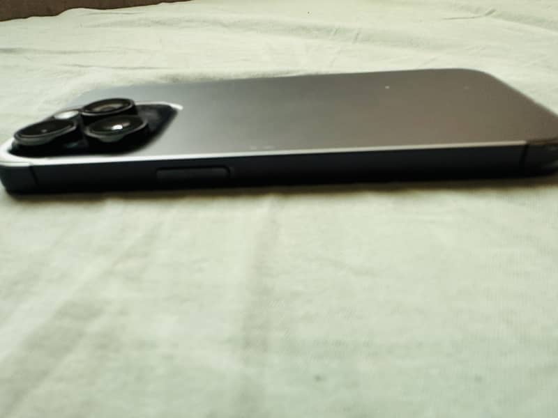 Apple iPhone 14 Pro 1