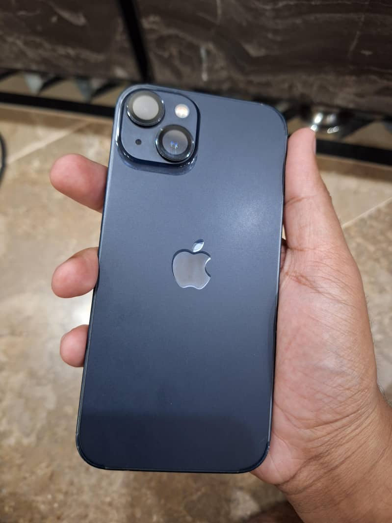 Apple iPhone 13 0