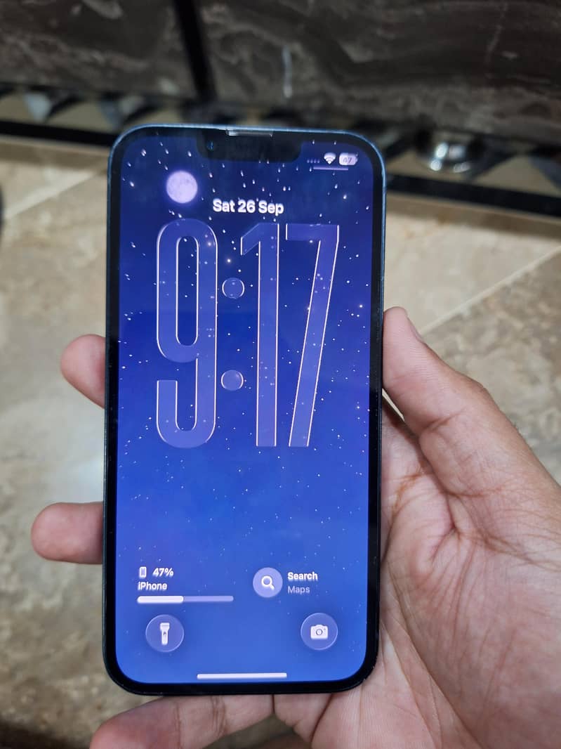 Apple iPhone 13 6