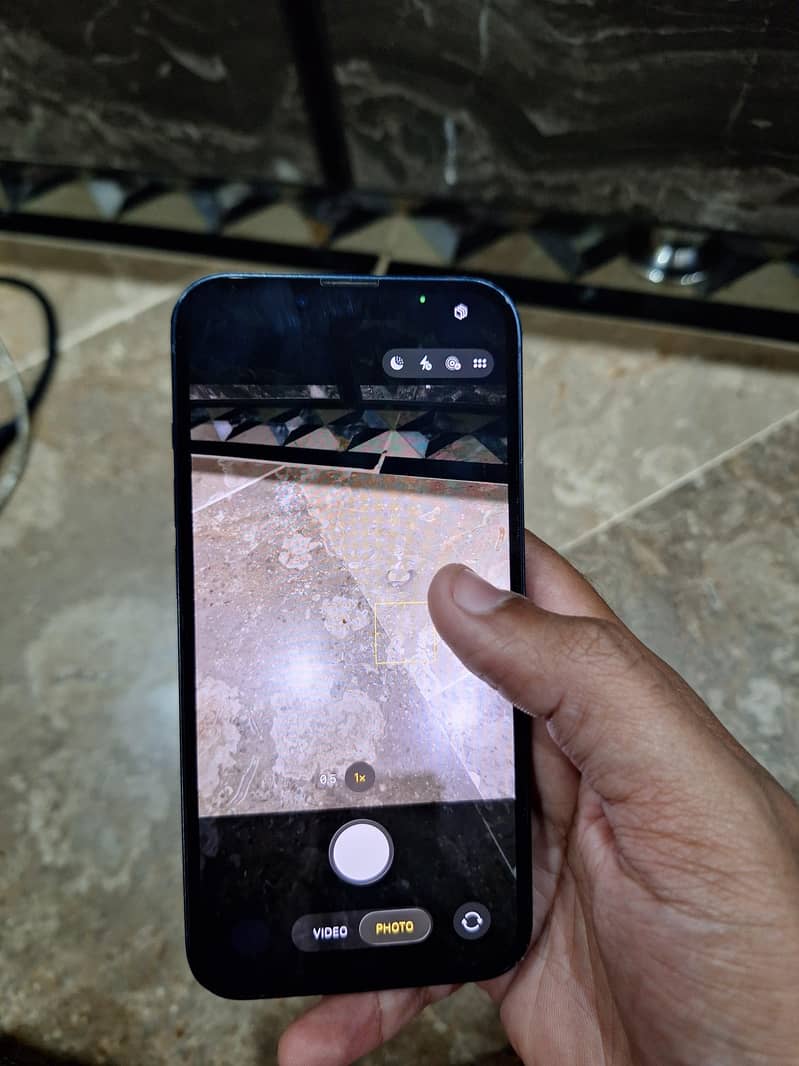 Apple iPhone 13 10