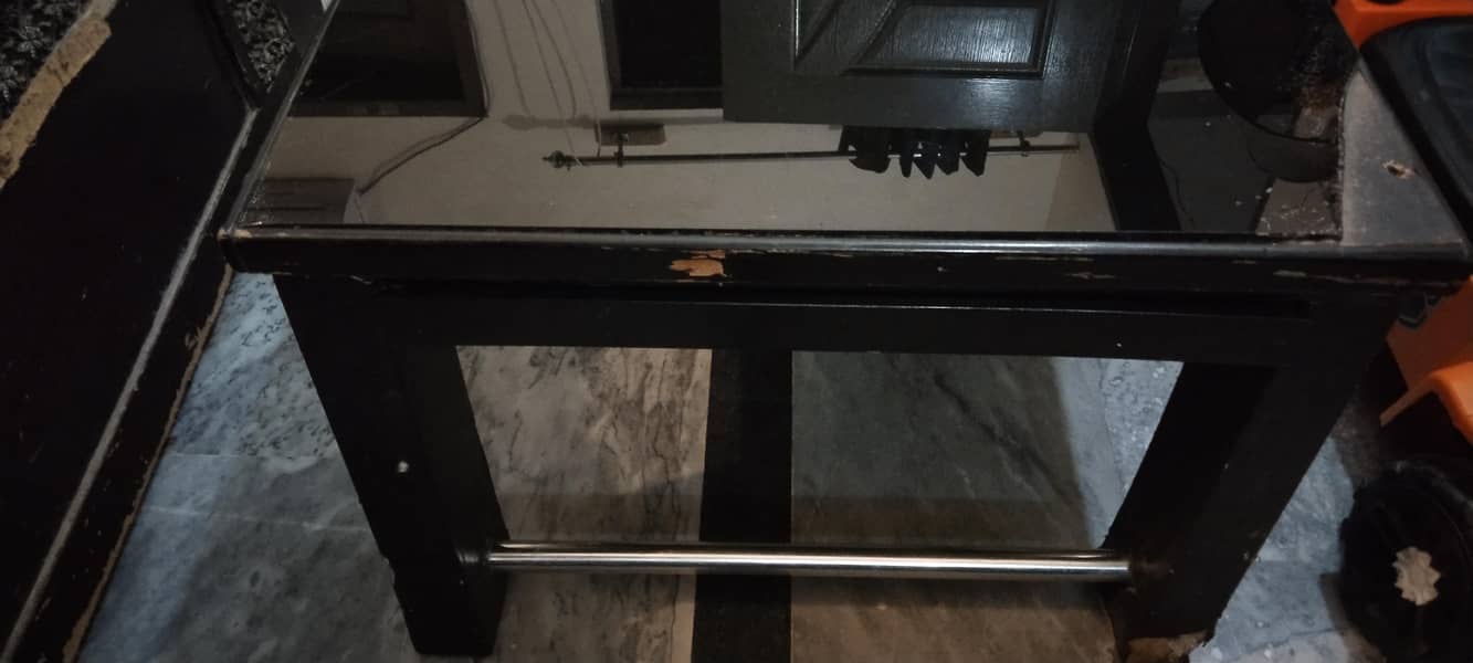 Table condition 10/9 3