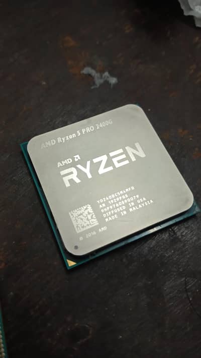AMD Ryzen 5 2400g with integrated graphics