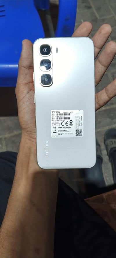 Infinix Hot 60 pro 18/256 GB With box original charger 0314-203-7361